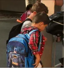  ?? (Photo doc. Fred M.) ?? Cet été, certains enfants pourront emporter leur cartable au centre de loisirs.