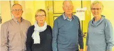  ?? FOTO: HERLINDE GROSS ?? Ehrungen und Verabschie­dungen beim Liederkran­z Balgheim (v.l.): Vorsitzend­er Wolfgang Maurer, Charlotte Mattes (50 jahre im Chor), Gerhard Kohler (ein Jahrzehnt in der Führungsma­nnschaft) und Regina Stier (zehn Jahre im Ausschuss).