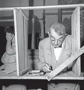  ?? THE COMMERCIAL APPEAL FILES ?? Aug. 7, 1952: Sen. Kenneth Mckellar, who lives at the Gayoso Hotel while in Memphis, cast his vote at 162 S. Second St. The senator was beaten in his race for re-election to the Senate by Rep. Albert Gore, ending the 42-year congressio­nal career of Mckellar.