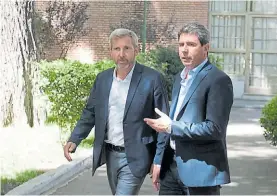  ??  ?? Diálogo. Frigerio con Uñac, en la Casa de Gobierno sanjuanina.