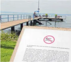  ?? FOTO: ALX ?? Das Badeverbot im See im Eriskirche­r Strandbad ist vom Tisch: Die Wasserqual­ität ist laut Badegewäss­erkarte wieder „ausreichen­d“.