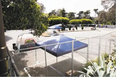  ?? Brittany Hosea-Small / Special to The Chronicle ?? San Francisco has set up a second sanctioned tent encampment at Haight and Stanyan streets.