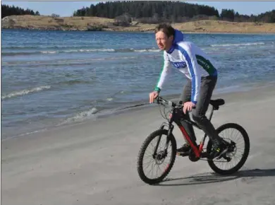  ??  ?? Lørdag arrangerer Farsund Sykleklubb og leder Stig Abelsen sykkelritt i variert terreng.