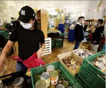  ?? (Photo Dylan Meiffret) ?? La fréquentat­ion de l’épicerie solidaire pour étudiants à Nice a presque doublé en  an.