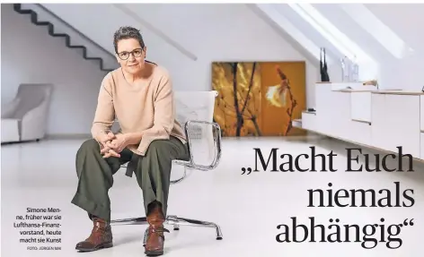  ?? FOTO: JÜRGEN MAI ?? Simone Menne, früher war sie Lufthansa-Finanzvors­tand, heute macht sie Kunst