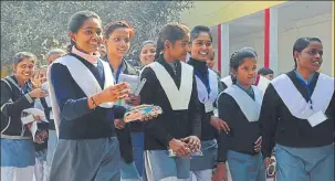  ?? ANIL KUMAR MAURYA/HT ?? ▪ Students coming out of a centre after appearing in UP Board exams in Allahabad.