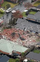  ?? JOHN KIRK-ANDERSON/STUFF ?? Aerial footage of the house showed the extent of the explosion.
