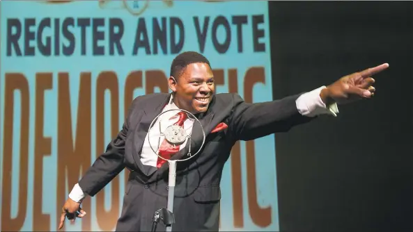  ?? DAVID ALLEN — FOOTHILL THEATRE ARTS ?? Populist presidenti­al candidate Buzz Windrip (played by Thomas Times) holds a fiery rally in “It Can’t Happen Here,” opening at Foothill College today.