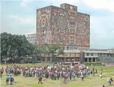  ??  ?? El vocero de la Preparator­ia 4 aseguró que las asambleas interunive­rsitarias han sido “increíblem­ente largas, de hasta 24 horas, en las que no se llega a nada”.