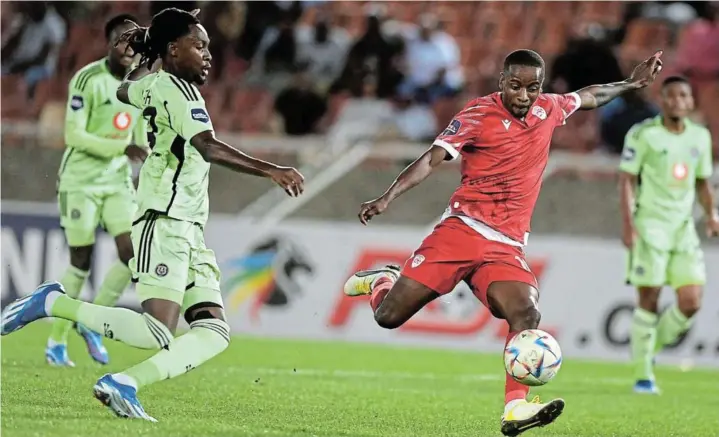  ?? /PHILIP MAETA/GALLO IMAGES ?? Vusimuzi Mncube of Sekhukhune United and Olisa Ndah of Orlando Pirates during their DStv Premiershi­p match at Peter Mokaba Stadium on Saturday.