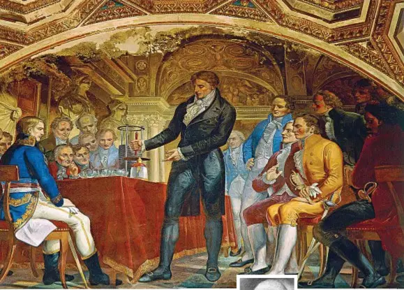  ??  ?? La Storia fra salotti ed esperiment­i Alessandro Volta presenta la pila a Napoleone e ai membri dell’Istituto di Francia in un affresco del 1841 (a Firenze). Qui a destra, il fisico tedesco Georg Christoph
Lichtenber­g. Nell’altra pagina, da sinistra,...