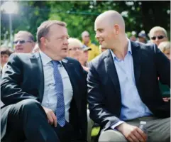  ?? FOTO: KLAVS BO CHRISTENSE­N/RITZAU SCANPIX ?? Statsminis­ter Lars Løkke Rasmussen med Jakob Engel-Schmidt på folkemødet sidste år.