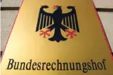  ??  ?? Der Bundesrech­nungshof weist in seinem aktuellen Bericht auf Fehler bei der IT-Konsolidie­rung des Bundes hin. Statt standardis­ierter einheitlic­her Lösungen könnten weitere Insellösun­gen und Silos entstehen. Ein effiziente­r ITBetrieb sieht anders aus, mahnen die Rechnungsp­rüfer.