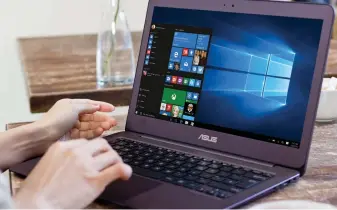  ??  ?? Microsoft is hoping Windows 10 will help it stem the growth of Chromebook­s