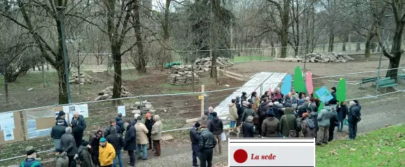  ?? Foto Mianews) ?? Nel parco L’incontro dello scorso 19 gennaio al Monte Stella tra cittadini. Da una parte i favorevoli alla riqualific­azione del Giardino dei Giusti al Monte Stella e, dall’altra, i contrari al progetto(