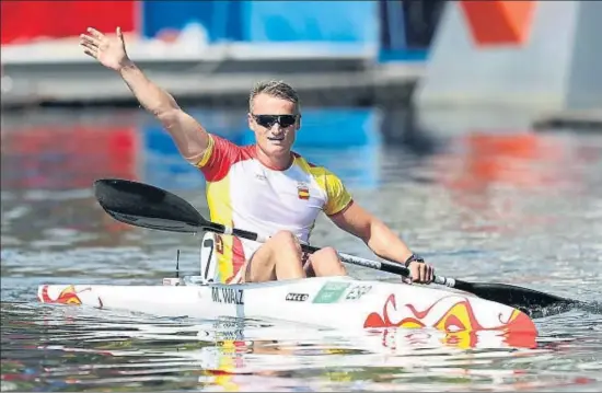  ?? BUDA MENDES / GETTY ?? Marcus Cooper Walz saluda después de conseguir un oro inesperado