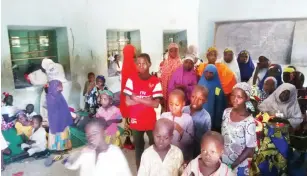  ?? PHOTOS Habibu Umar Aminu ?? Children at the camp using classroom for shelter