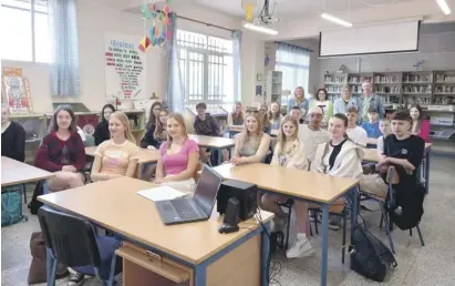  ?? Fotos: Privat ?? 22 deutsche Schüler kamen Ende April zum Rückbesuch nach Spanien.
