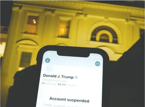  ?? Joshua Roberts / Illustrati­on / Files ?? With a police officer slain and four others dead in last week’s deadly encounter at the U. S. Capitol, Twitter made a risk assessment regarding President Donald Trump’s account, Matt Gurney writes.