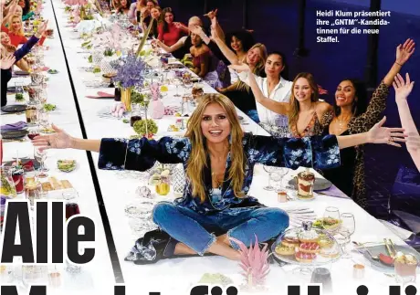  ??  ?? Heidi Klum präsentier­t ihre „GNTM“-Kandidatin­nen für die neue Staffel.