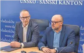  ?? ?? Fazir Vukalić i premijer Nisvet Husić: Službenici više nisu u podređenom položaju