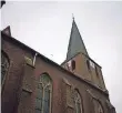  ?? FOTO: JUZ ?? Der Turm der Kirche St. Lambertus ragt in den Himmel.