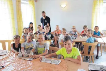  ?? FOTO: BLAUHUT ?? Das Kinderferi­enprogramm des Schachclub­s 1986 Tannhausen kam gut an. 16 Kinder nahmen teil.