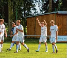  ?? Archivfoto: Simon Bauer ?? Der SV Münster konnte einen Spieltag vor dem Saisonfina­le den Klassenerh­alt in der Kreisliga Ost feiern.