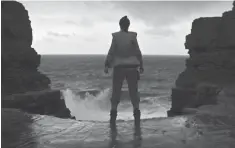  ?? FILM FRAMES INDUSTRIAL LIGHT & MAGIC/ LUCASFILM ?? Rey finds Luke on his island and learns about the Force.