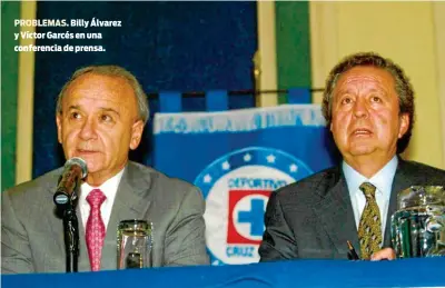  ??  ?? PROBLEMAS. Billy Álvarez y Víctor Garcés en una conferenci­a de prensa.