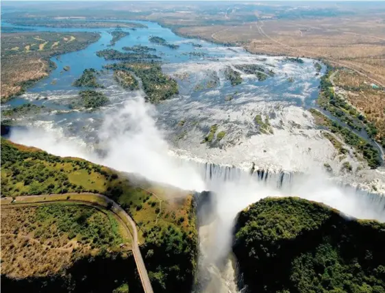  ??  ?? A view of the Victoria Falls, one of Zimbabwe's top tourist attraction­s.