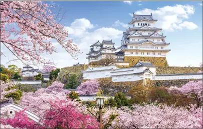  ??  ?? IMPREGNABL­E DEFENCE: Himeji Castle in Japan during the spring cherry blossom season
SYDNEY OPERA HOUSE, AUSTRALIA
STONEHENGE, ENGLAND