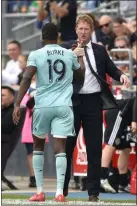  ?? DERIK HAMILTON — THE ASSOCIATED PRESS ?? Union manager Jim Curtin, right, will be looking for a more complete and defensive performanc­e from his team when it visits D.C. United Sunday.