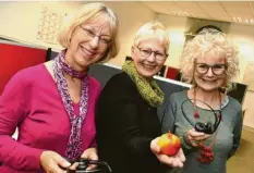  ?? Foto: Ulrich Wagner ?? Die Expertinne­n der Verbrauche­rzentrale waren am Lesertelef­on (von links): Christine Fikentsche­r, Anja Schwengel-Exner und Heidrun Schubert.