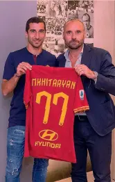  ??  ?? A Trigoria Petrachi e Mkhitaryan, presentazi­one e sorrisi