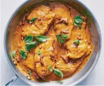  ?? David Malosh/ New York Times ?? “Marry Me Chicken,” a Tuscan-style dish in a creamy sun-dried tomato sauce, has been called a shortcut to the altar.