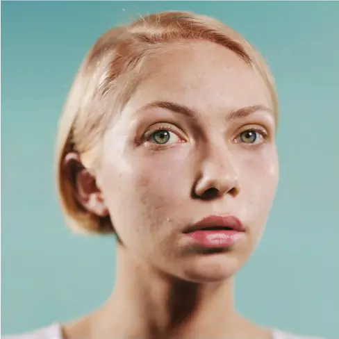  ??  ?? 14,986 likes
#nomakeup #nofilter #justme
tavitulle
the depths of my soul
