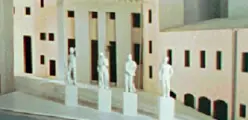  ??  ?? Il progetto il rendering della Loggia progettata da Isozaki per l’uscita degli Uffizi. Una delle quattro statue doveva essere dedicata all’Elettrice Palatina