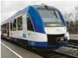  ?? Foto: Pitt Schurian ?? Die Bayerische Regiobahn betreibt jetzt auch die Strecke ins Allgäu. Nach Streikende um 9 Uhr war sie pünktlich unterwegs.