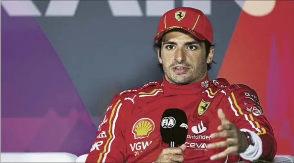  ?? FOTO: GETTY ?? Carlos Sainz terminó muy contento tras el ritmo y la voracidad demostrada en la primera carrera de la temporada en el circuito de Sakhir, en Bahrein