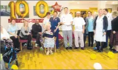  ?? Picture: Ashminster House Care Home ?? Celebratin­g Elsie’s 100th birthday