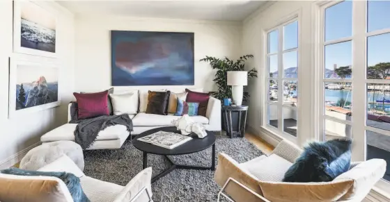  ?? Open Homes Photograph­y ?? The five-bedroom Mediterran­ean at 655 Marina Blvd. in the Marina district frames views of the San Francisco Bay, St. Francis Yacht Club and the Golden Gate Bridge.