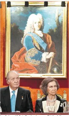  ??  ?? Juan Carlos und Sofia treffen einander nur zu offizielle­n Anlässen