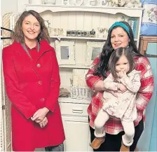  ?? ?? Shop Evelyn Tweed MSP with thrift shop organiser Charlotte Middleton