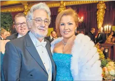  ?? [ APA ] ?? Der Goldene Saal des Musikverei­ns wurde wieder zum Treffpunkt von Politik und Kunst. Mit dabei: Placido´ Domingo und Anna Netrebko (l.), „Patron“Heinz Fischer und Maria Großbauer (r.) sowie Sonja Wehsely und Andreas Schieder (oben r.)