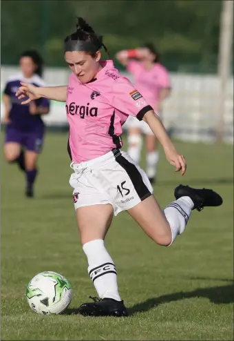  ??  ?? Aisling Frawley of Wexford Youths in action during their recent Continenta­l Tyres Women’s National League match against UCD Waves.