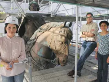  ?? / NICOLÁS CORTE ?? Expertos de la Coordinaci­ón Nacional de Conservaci­ón del Patrimonio Cultural están a cargo del proyecto.