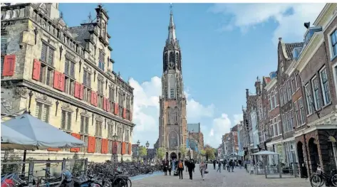  ?? FOTOS (2): CHRISTINE ZACHARIAS ?? Delft nahe Rotterdam und Den Haag ist die Heimat von Jan Vermeer – und eine der schönsten Städte des Landes.