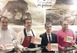  ?? Foto: Landesregi­erung ?? Murcianer Köche und Politiker „lammfromm“.