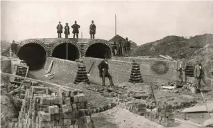  ??  ?? Joseph Bazalgette (top right): building the sewer below Abbey Mills pumping station